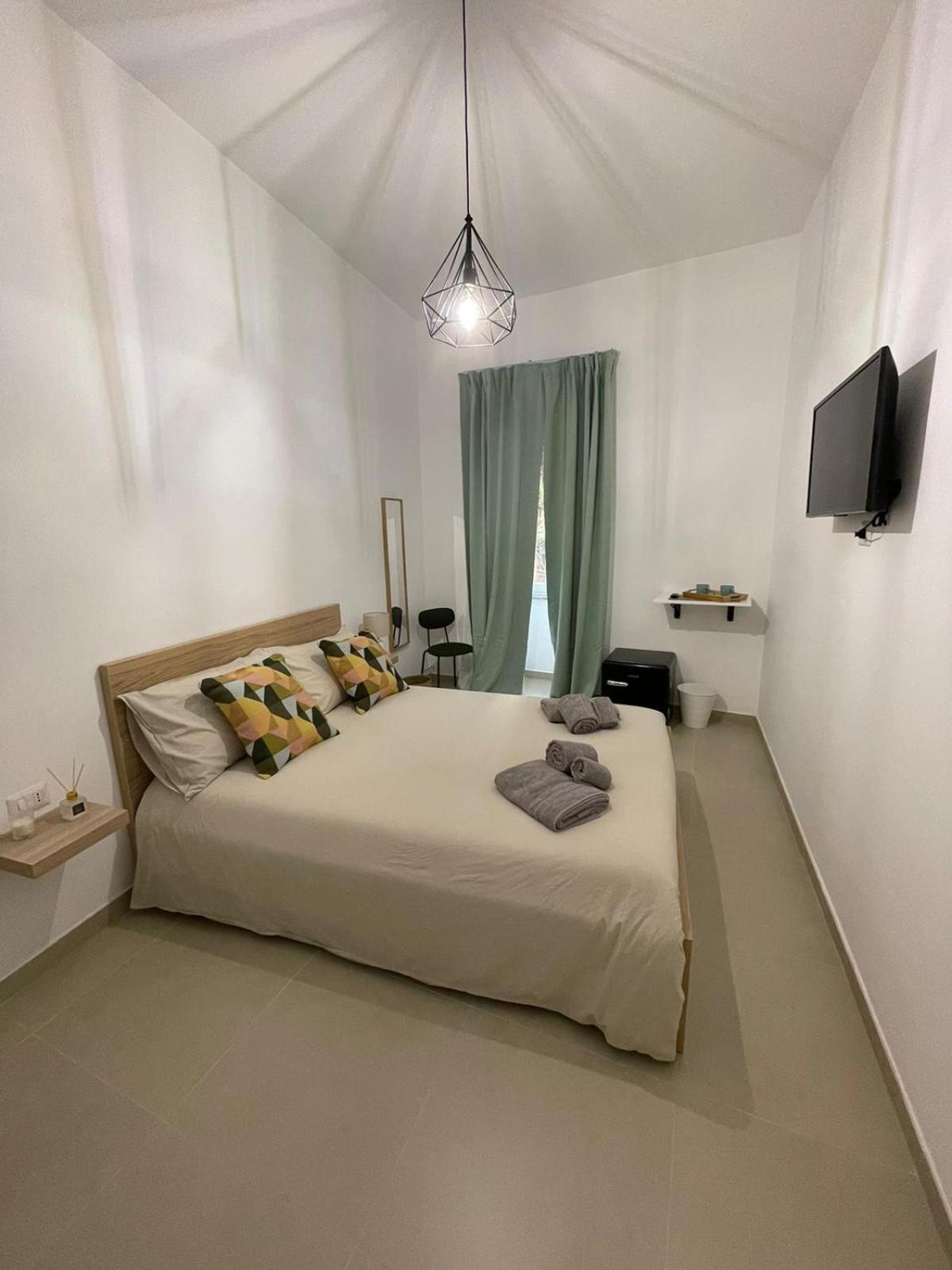 Bed and Breakfast Domus Carmela Neapel Exterior foto